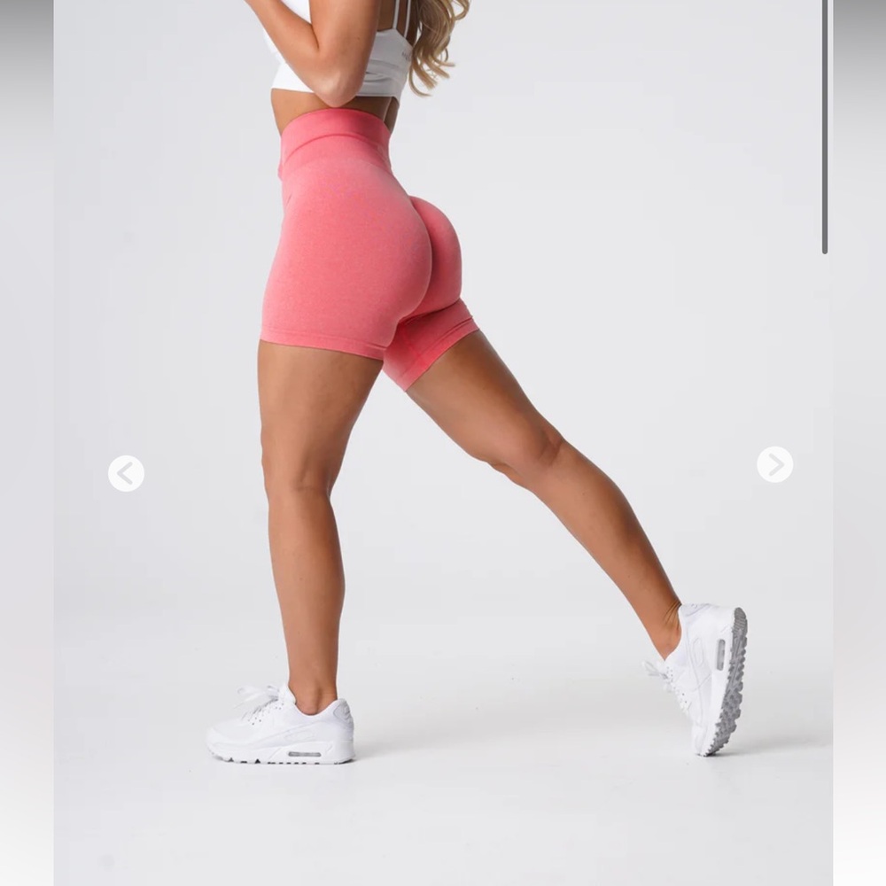 Coral NVGTN Pro Seamless shorts